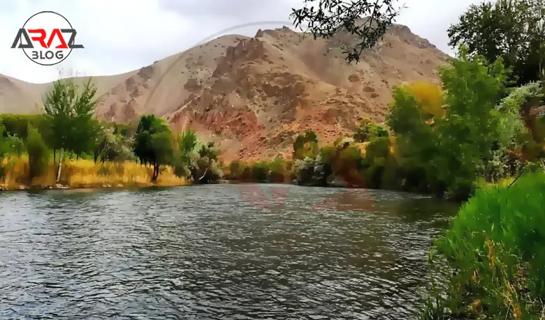 روستای حجت آباد چادگان کجاست؟ 2 جاذبه های گردشگری روستای حجتآباد